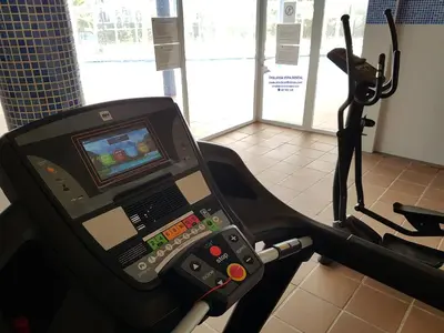 Gimnasio o instalaciones de fitness de Al Andalus Thalassa III VERARENTAL-COM
