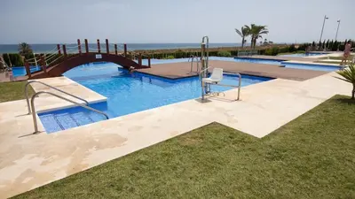 Piscina en o cerca de Uva