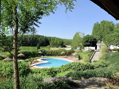 Piscina en o cerca de Cave house with private terrace on a small complex