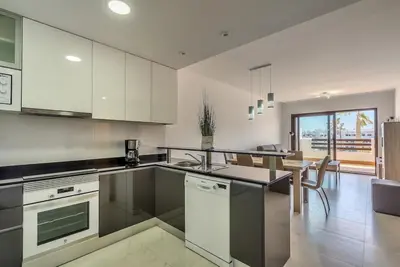 Una cocina o zona de cocina en Oregano