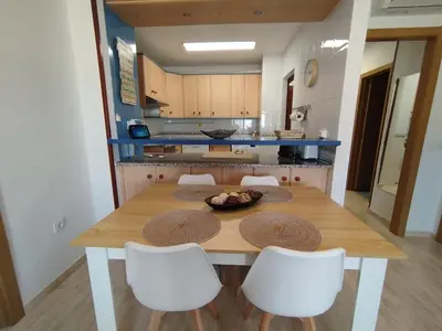 Una cocina o zona de cocina en Las Salinas
