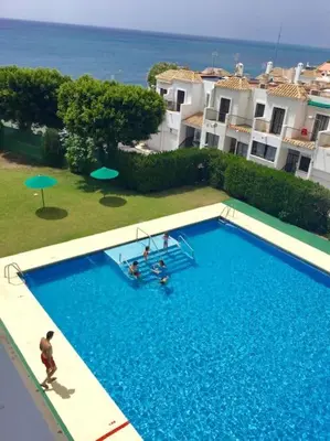 Piscina en o cerca de Level 11 Apartment