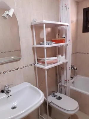 Un baño de Apartamento 2 hab.en El Parador