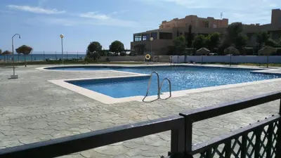 Piscina en o cerca de DUPLEX ESPECTACULAR en PRIMERA LÍNEA NATURISTA!