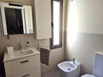 Un baño de CASA LA ROCA