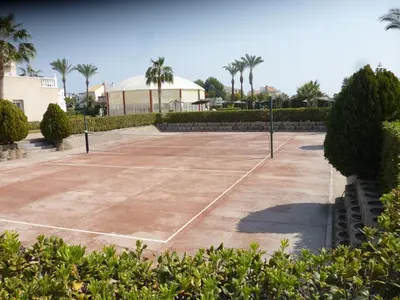 Instalaciones para jugar a tenis o squash en Bahía de Vera Apartamento Aquaria o alrededores