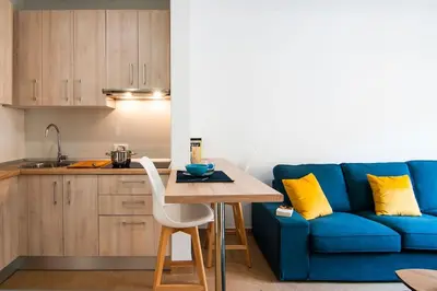 Una cocina o zona de cocina en Apartamentos Vida Almería