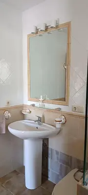 Un baño de Apto Blanes - WIFI GRATIS