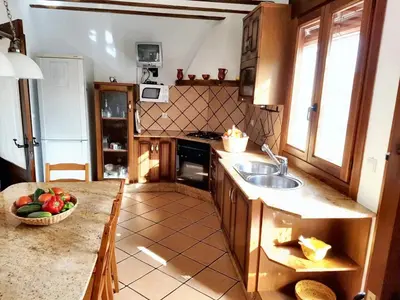 Una cocina o zona de cocina en Elegant Villa in Vélez-Rubio with Private Pool