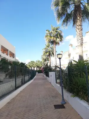 Plano de LUJOSO ADOSADO de TRES HABITACIONES en VERA PLAYA A 200 METROS DEL MAR