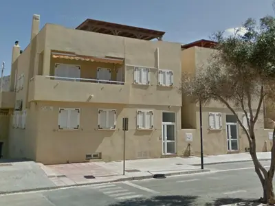 Edificio en el que se encuentra el apartamento