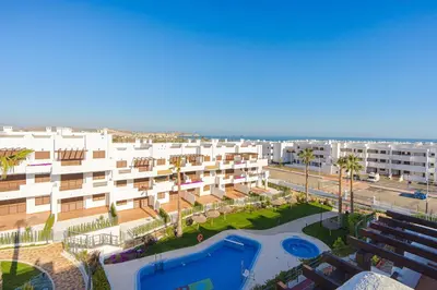 Piscina en o cerca de Neptuno