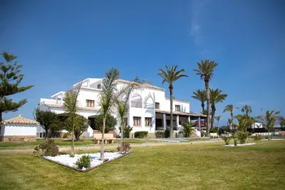 Edificio en el que se encuentra el hotel
