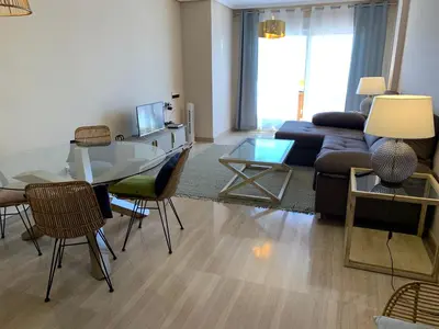 Zona de estar de Piso 3 dormitorios en Isla del Fraile Golf Resort con espectaculares vistas