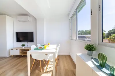 Una televisión o centro de entretenimiento en Trendy Homes Aguadulce Bay
