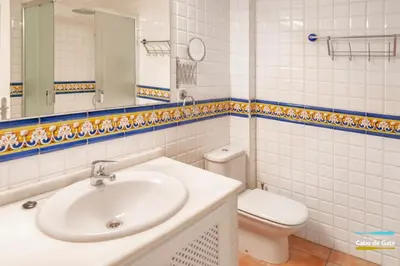 Un baño de Apartamento EL CABO VI