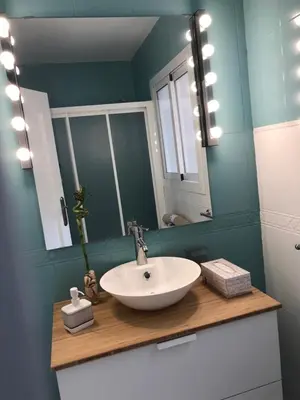 Un baño de Los Caños Home Águilas