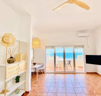 Una televisión o centro de entretenimiento en CASA GLORIA