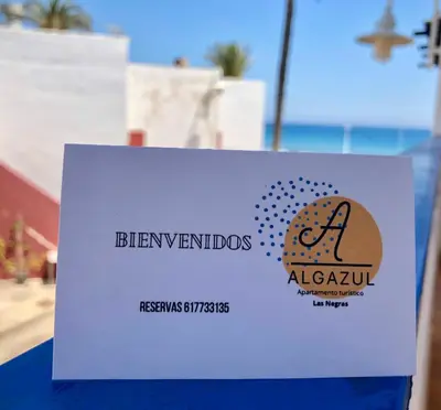 Certificado, premio, señal o documento que está expuesto en Apartamento Algazul