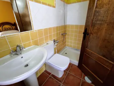 Un baño de Casa Rural Alquife