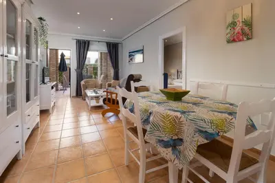 Zona de estar de Homes of Spain, Al Andalus Residencial Apartamento P bajo con WIFI