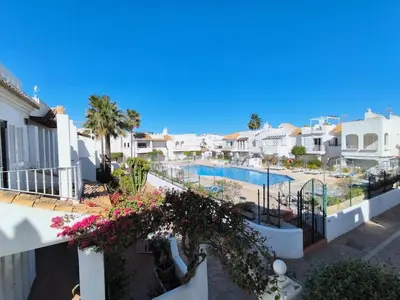 Piscina en o cerca de Marinas Sol - Tu hogar con jardín privado!