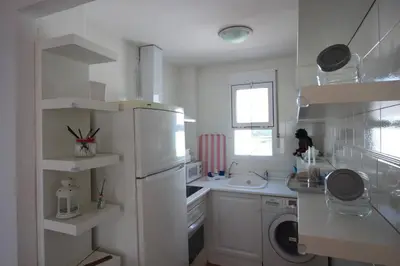 Una cocina o zona de cocina en Apartamento-Solárium playa Marina de la Torre