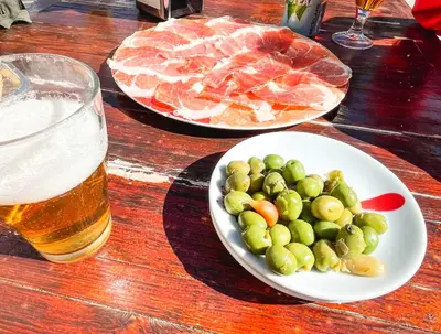 Comida en o cerca de esta casa o chalet