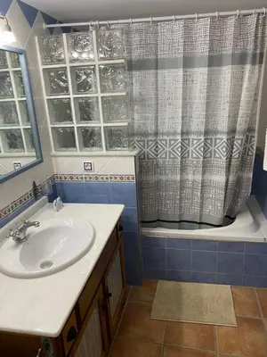 Un baño de Alhanda Apartahotel