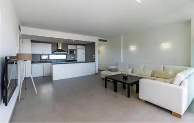 Una cocina o zona de cocina en 2 Bedroom Beautiful Apartment In Vera