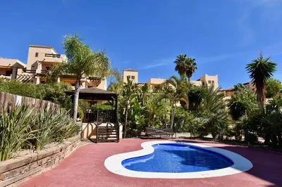Piscina en o cerca de Marinas Sunset - Tu Dúplex con Solarium Privado!