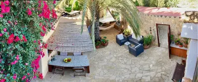 Jardín al aire libre en Tinyhouse im Patio einer romantischen Finca