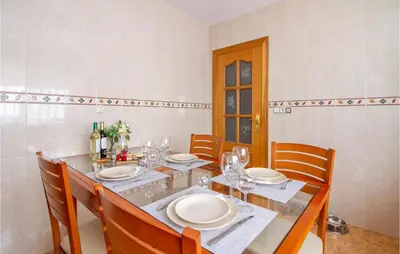 Plano de Cozy Apartment In Águilas With Kitchen