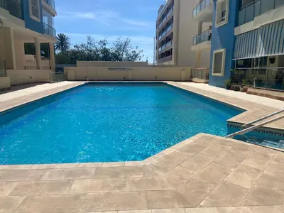 Piscina en o cerca de Villa Liverpool 1