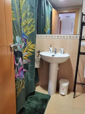 Un baño de ¡Apartamento cerca de la piscina en paraíso de Vera!