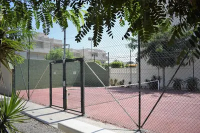 Instalaciones para jugar a tenis o squash en Apartamento El Indalo - Cabo de Gata o alrededores