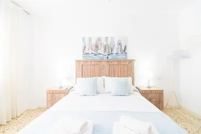 Cama o camas de una habitación en Segunda Linea de Playa, céntrico y equipado - by Aloha Palma