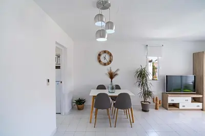 Una televisión o centro de entretenimiento en Capri - Pueblo Italia