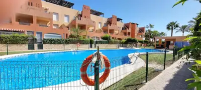 Piscina en o cerca de Homes of Spain, Apartamentos Paraiso, Ed Palmerston, Atico J a pie de Playa, piscina privada en solárium, WI-FI