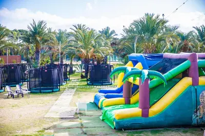 Zona de juegos infantil en Ático de lujo en primera línea 2 balcones con vistas al mar, Vera Playa