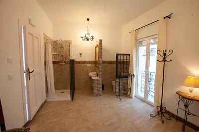 Un baño de El Palacete de Cuevas