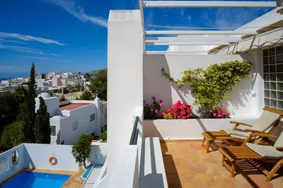 Un balcón o terraza de miKasa Agua Amarga & SPA