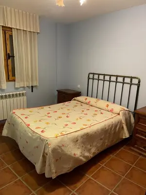 Cama o camas de una habitación en Albergue Rural Gorillo