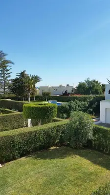 Jardín al aire libre en Cortijo13 dúplex de lujo, Puerto Rey