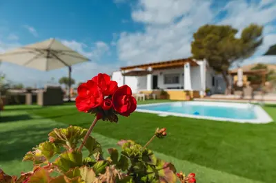 Piscina en o cerca de Cortijo El Pinar 1