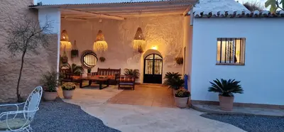 Un patio o zona al aire libre en Cueva de la Higuera