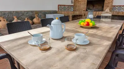 Utensilios para hacer té y café en Cortijo Rural Claudia Taberno by Ruralidays