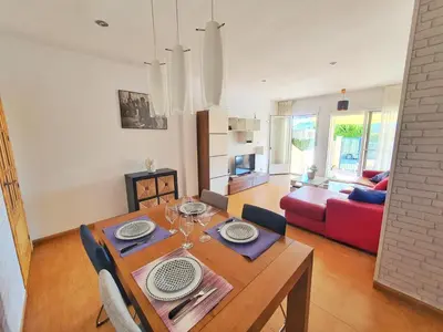 Zona de estar de Amplia Terraza con Piscina, Garaje y Aire Acondicionado - by Aloha Palma