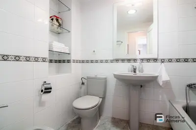 Un baño de Las Vistas de Venus R&R
