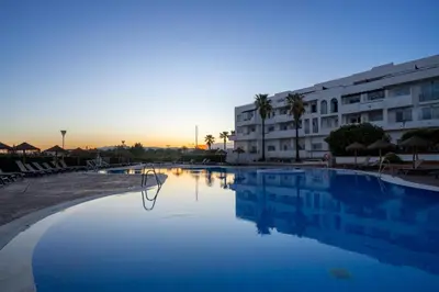 Piscina en o cerca de Ohtels Cabogata